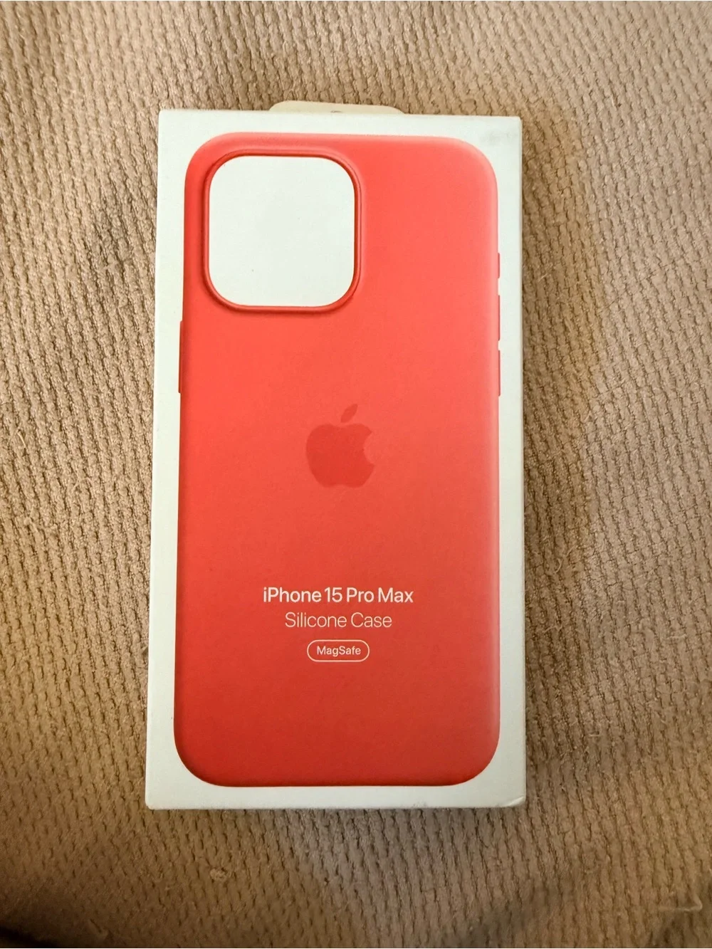 NWT Apple iPhone 15 Pro Max MagSafe - Guava pink